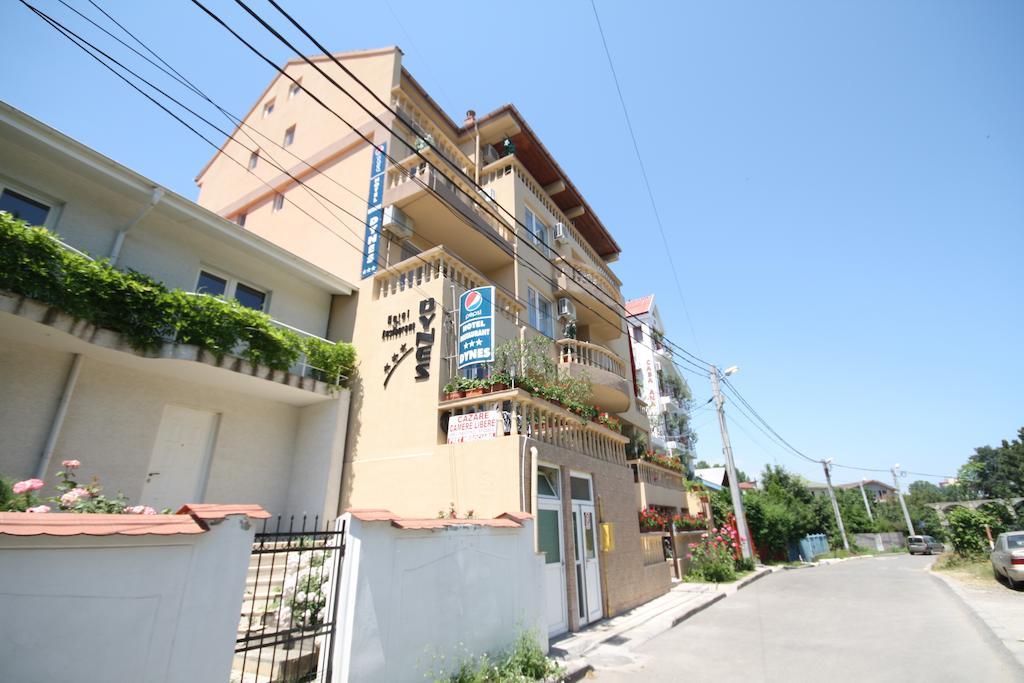 Hotel Dynes إيفوري نورد المظهر الخارجي الصورة
