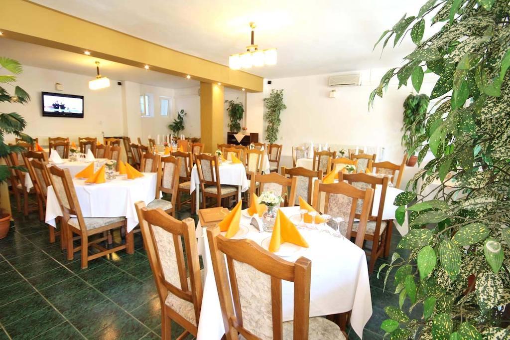 Hotel Dynes إيفوري نورد المظهر الخارجي الصورة