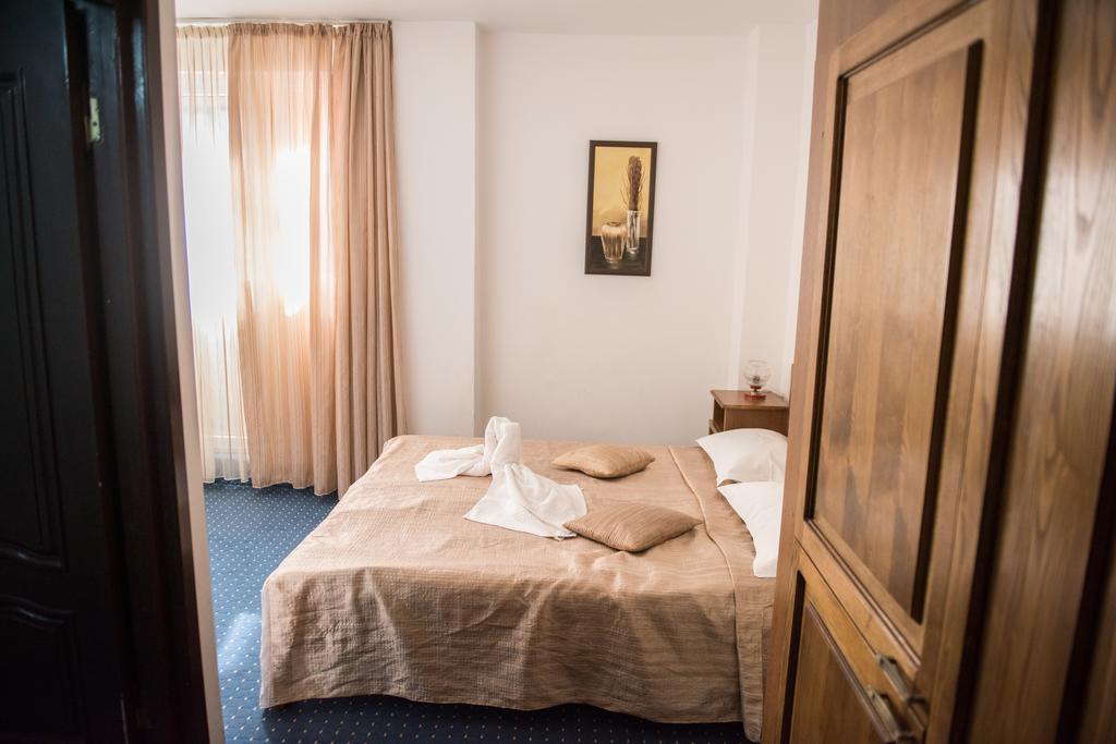 Hotel Dynes إيفوري نورد المظهر الخارجي الصورة